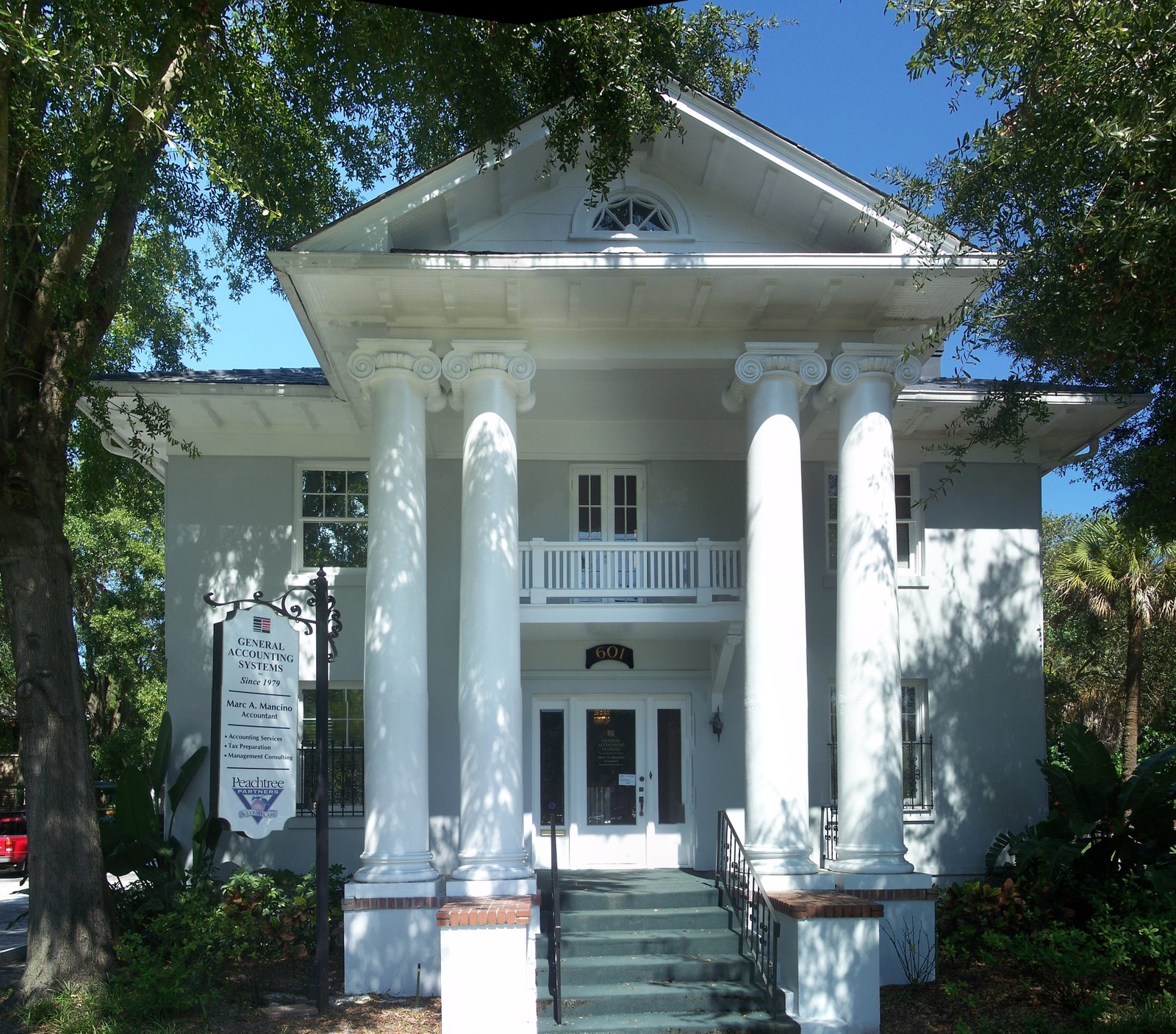 Unveiling⁤ the⁣ Charm and ‍Convenience of St. Pete Beach FL Real Estate