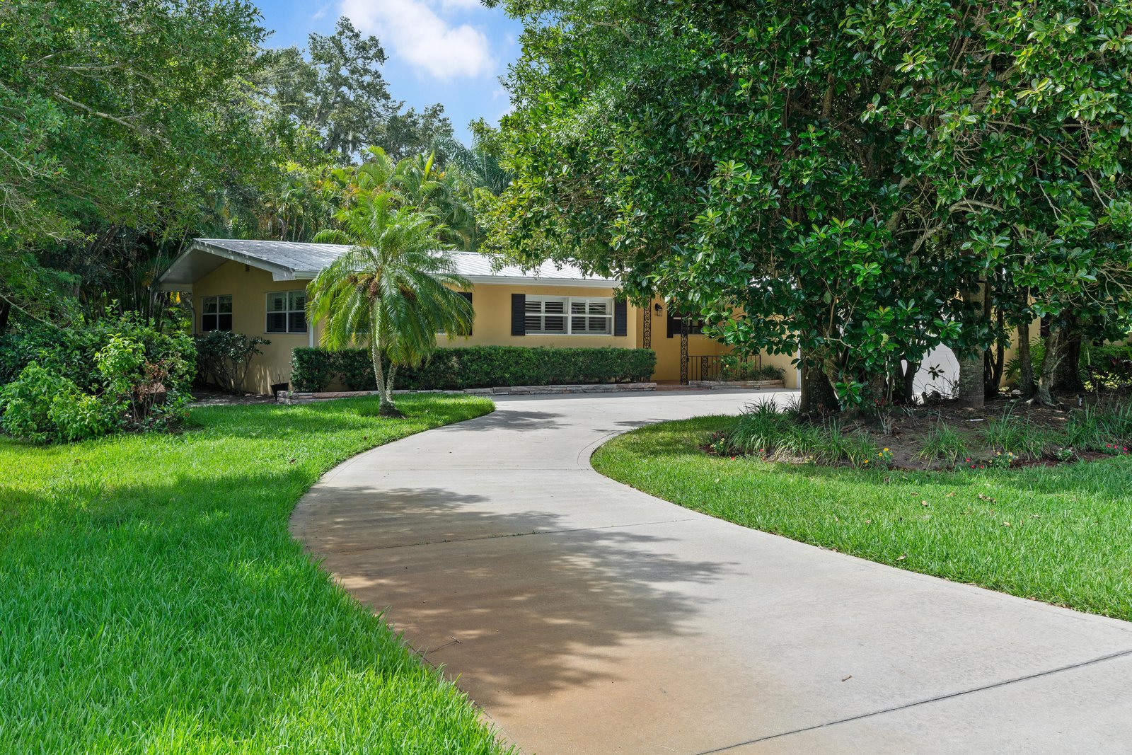 Unveiling a Rich Variety of Architectural Styles: The Charm of Vero Beach FL Realâ€ Estate