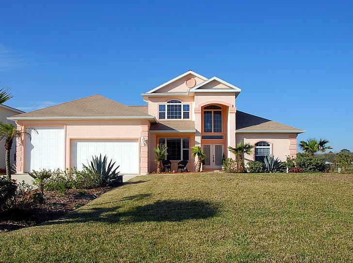 Prime Location: Discover‌ the Irresistible Charm of Homes for Sale Near Palm Beach, FL