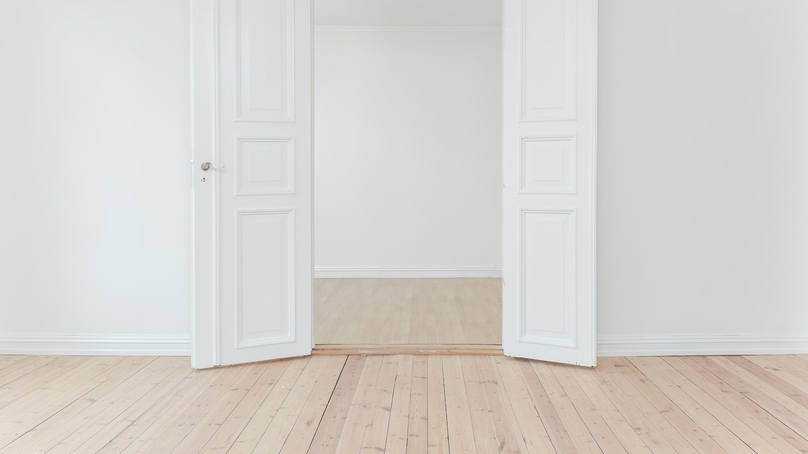 - Exploring the Real Estate Market in Oldsmar FL: A Haven for House Hunters