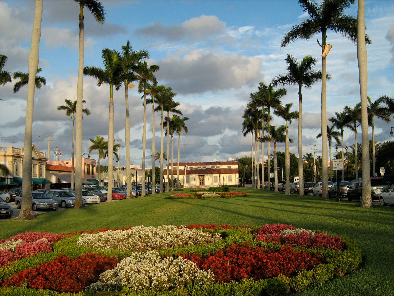 Palm Beach FL: The Ultimate Destination for Condo Living